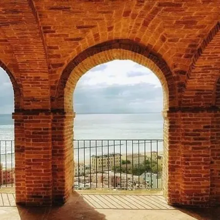 דירה Incantevole Trilocale Luigia Fronte Mare