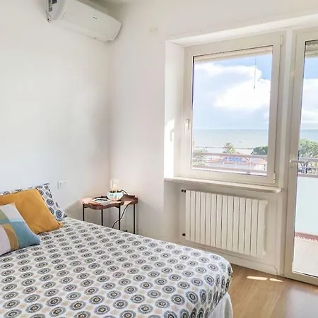 Incantevole Trilocale Luigia Fronte Mare גרוטמארה