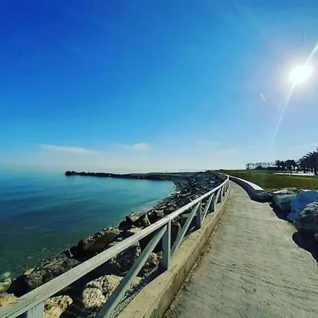 Incantevole Trilocale Luigia Fronte Mare