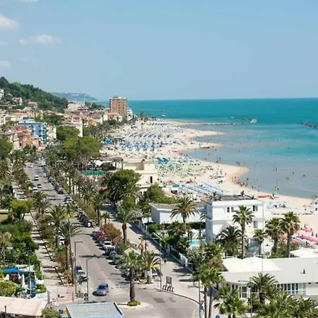 Appartement Incantevole Trilocale Luigia Fronte Mare *