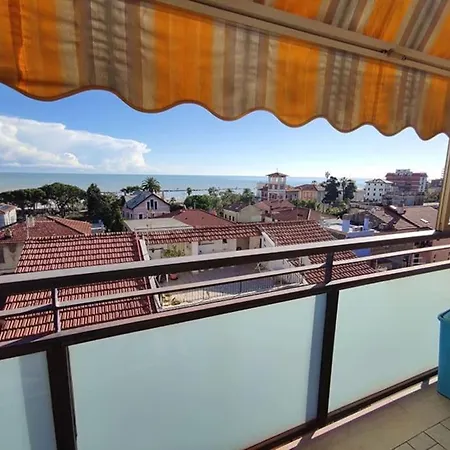 Apartment Incantevole Trilocale Luigia Fronte Mare *