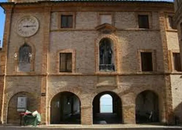 Appartamento Incantevole Trilocale Luigia Fronte Mare