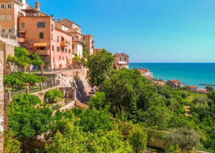 Appartamento Incantevole Trilocale Luigia Fronte Mare *